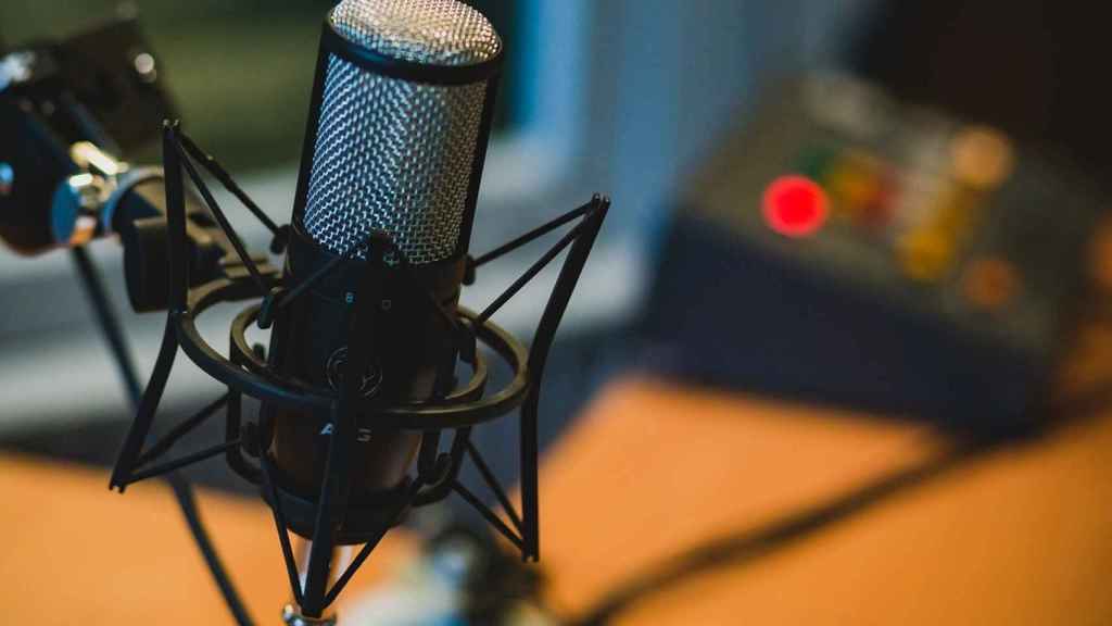 Michael05586926's tweet photo. 📌 El podcast se parece mucho a un programa de radio y podríamos considerarlo como una evolución de este, puesto que es una grabación de audio "archivo de audio" que se distribuye por internet.✨😍❤️ https://t.co/mkc9yFxXR6