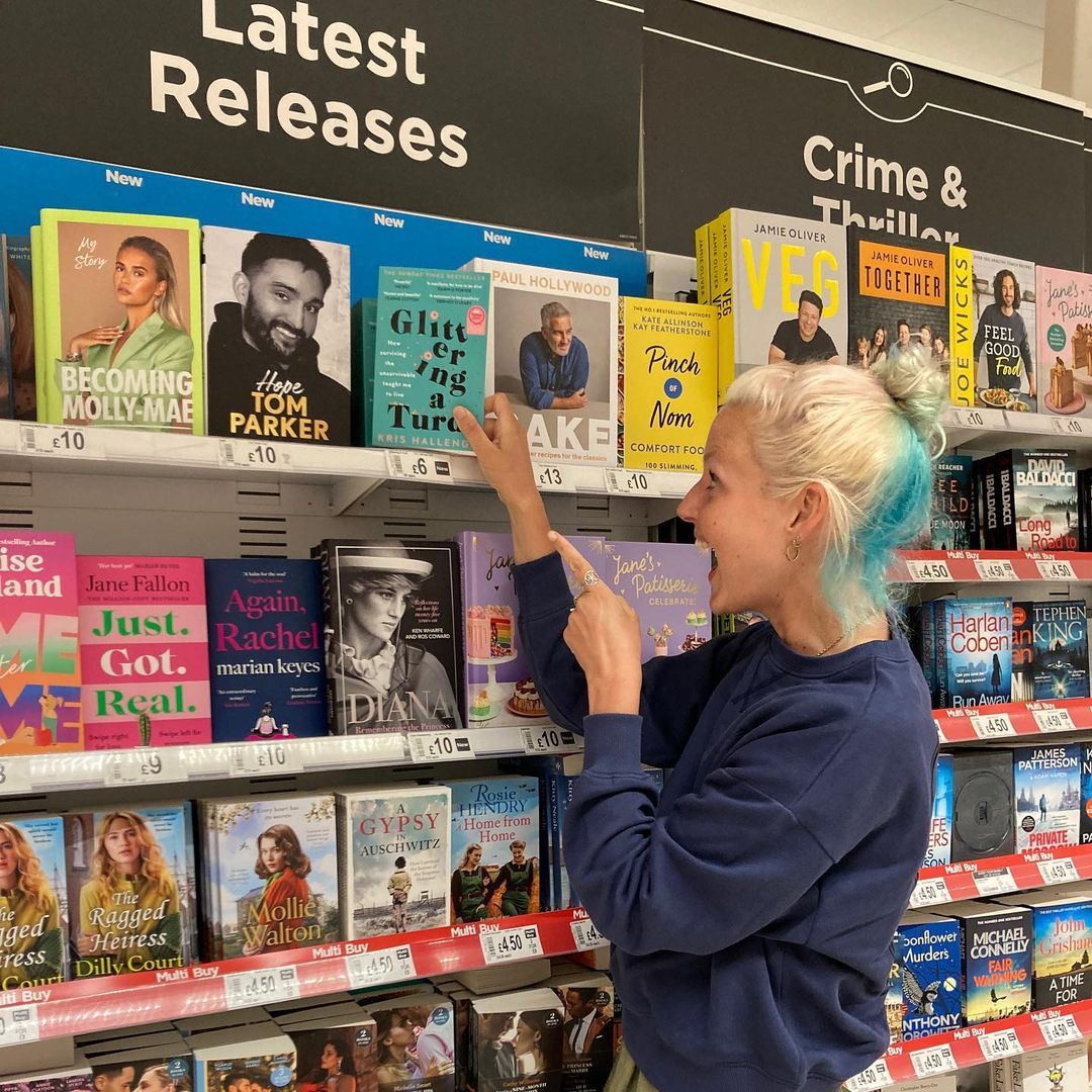 CoppaFeelPeople's tweet photo. If you are going to get your nose stuck into a page-turner on #ReadABookDay, we can recommend 'Glittering a Turd' by our Founder @KrisPoB  😉 

You can grab a paperback copy at @asda as part of the #AsdaTickledPink range supporting us &amp; @BreastCancerNow ⭐ https://t.co/Dh1Ec3LKI8
