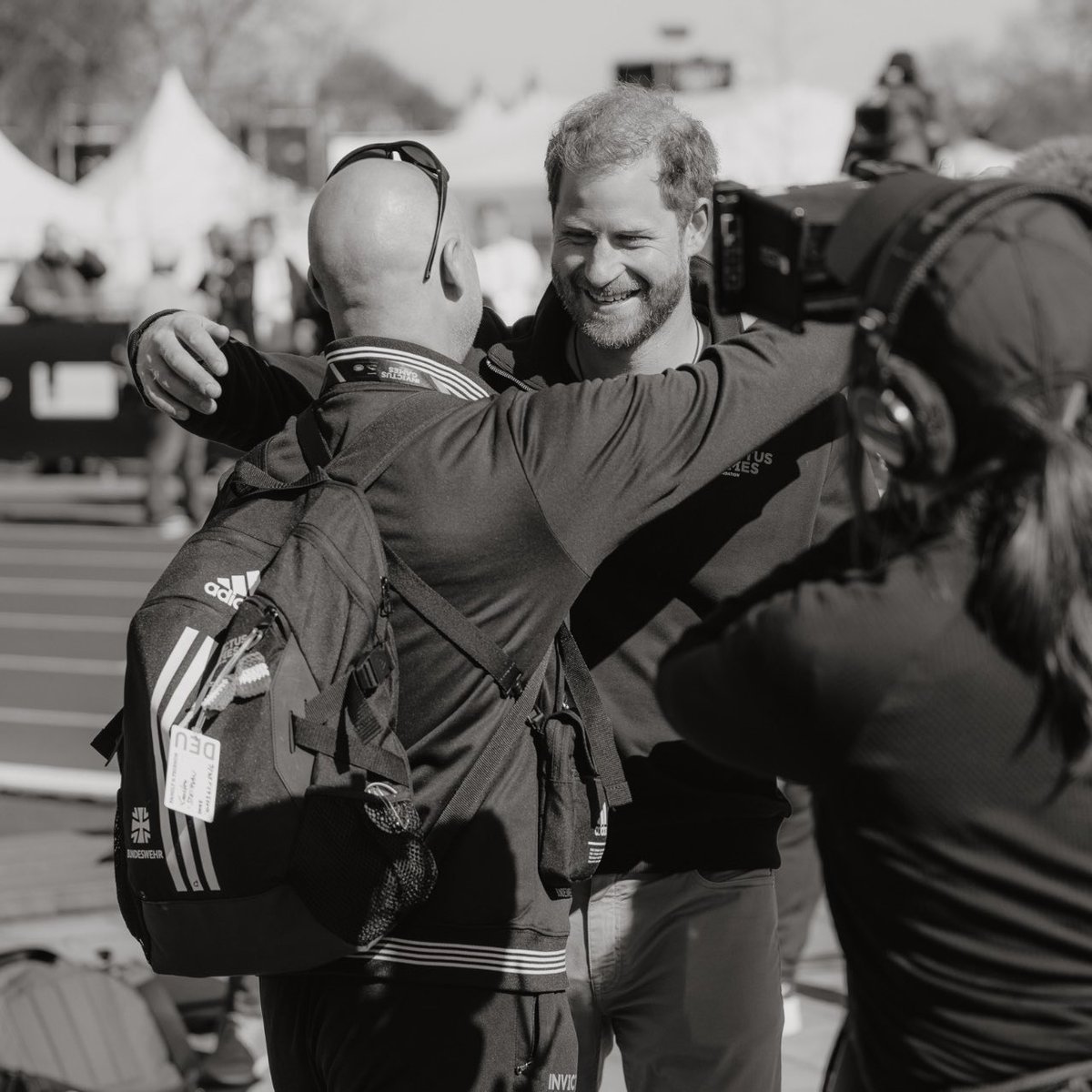 🇬🇧/🇺🇸 Good morning! Today we’re expecting the visit of the Patron of <a href="/WeAreInvictus/">Invictus Games Foundation 💛🖤</a> and his wife, Prince Harry and Meghan Markle, The Duke and Duchess of Sussex. 

Please make sure to follow #IG23 throughout the day for up to date information 📲