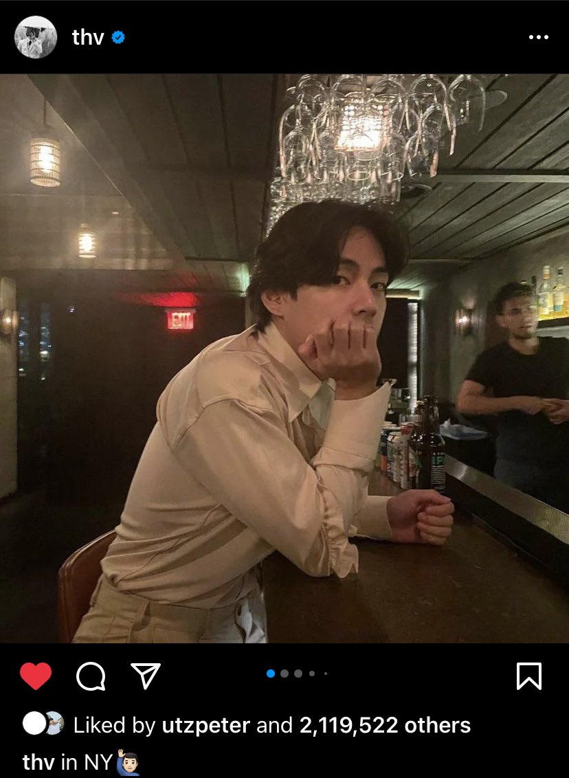 03Kook97's tweet photo. I see them 👀 https://t.co/lWWmYvKHpX