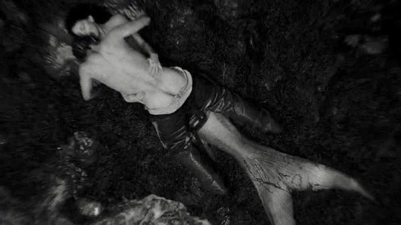 BorboaErnie's tweet photo. For everyone too busy clutching their pearls at my horror monster post, here’s the sequel - Monster Sex Scene 2: Electric Boogaloo https://t.co/GHqwC65rCp