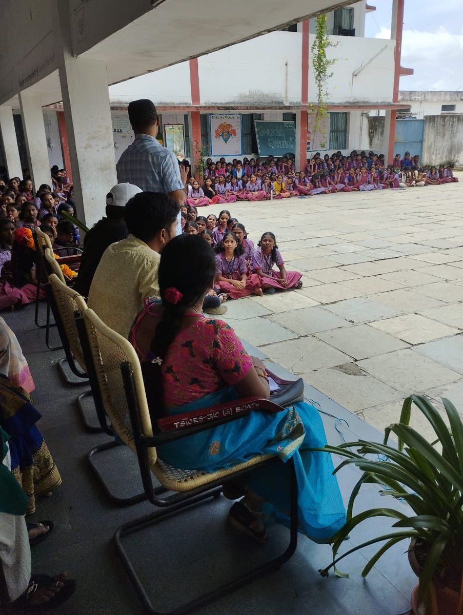 mb_telangana's tweet photo. #MissionBhagiratha Superintendenting Engineer along with EE inspected water supply in KGBV, ST Boys Hostel, SC Hostel at Maheshwaram of Rangareddy. And an awareness programme in TSWREIS Boath of Adilabad.

@SmitaSabharwal @DayakarRao2019 https://t.co/nyqcpkeNdR