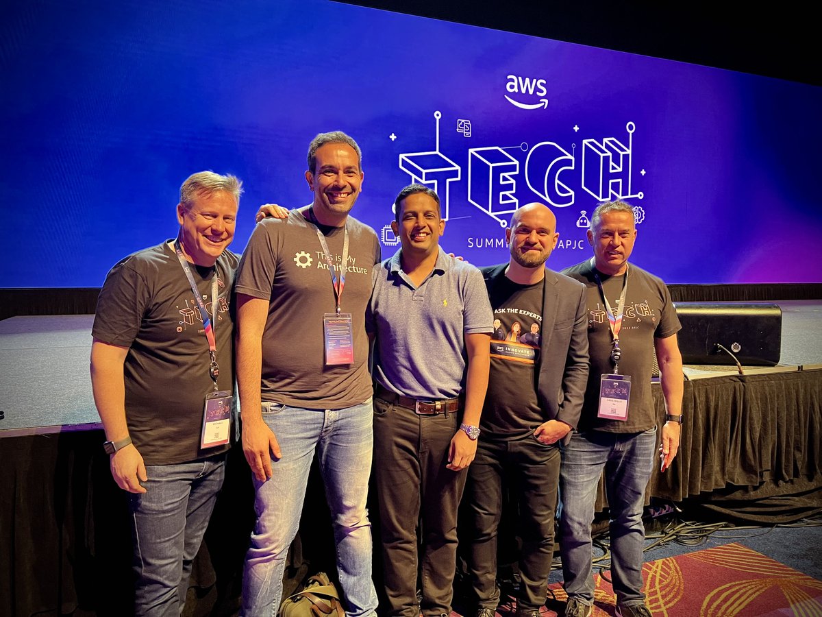 AdrianDeLuca76's tweet image. It’s great to be back in Singapore for AWS Tech Summit! As passionate #cloud builders we spend this week getting hands on to learn the latest tech from one another, catch up with old friends &amp;amp; make new ones. It’s going to be a fun week! #LifeAtAWS #BuildOn 🇸🇬💪 🤓