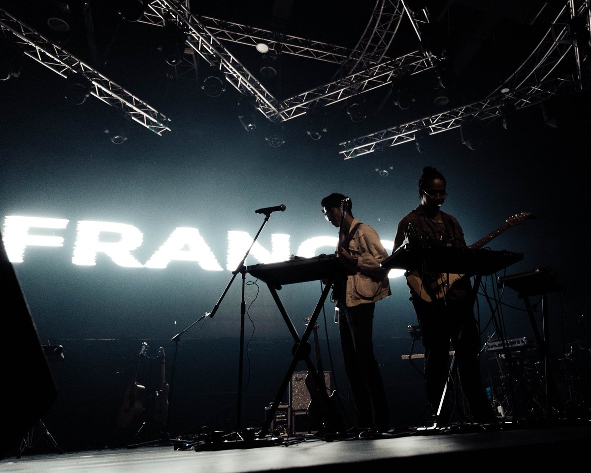 Francoe tweet media