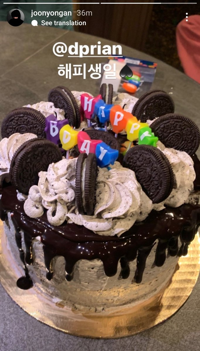 134MYG340's tweet photo. just the fact that all of them are together and celebrating ians bday makes me so happy, you deserve so many loving ppl around you ian, i hope you'll have an amazing day <333 @DPRIAN_ #HappyIanDay #HappyThirtyYu #DPR #DPRIAN https://t.co/w6cT2QVd7w