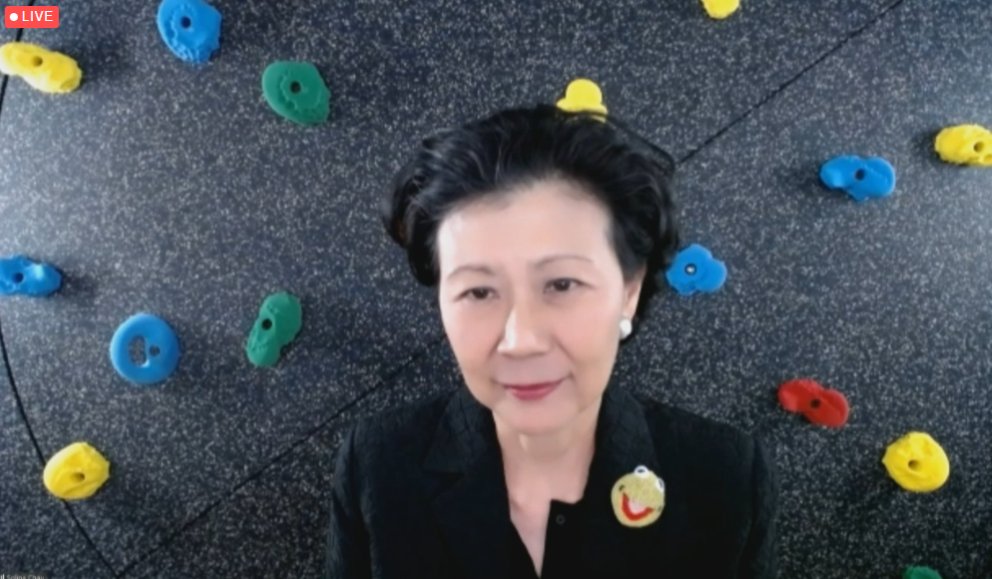 CEWAus's tweet photo. Now to look past the bend with @HorizonsHK co-founder Solina Chau, who's we're lucky to have joining us live from Hong Kong. #CEWSummit

@HorizonsHK has invested and some of the world's most innovative companies, including: @DeepMind @Spotify @Zoom. https://t.co/Y0CbAlfBKt