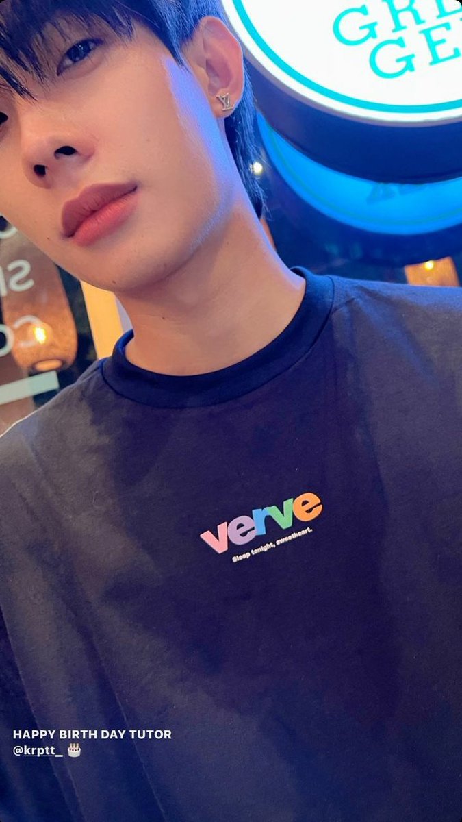 tutoryimph's tweet photo. 🗓️: 2022.09.06
👤: nnakann ig story update ✨
#TutorKrp #SpecialDayofTUTOR #DomundiTV #TutorYimPH #TutorYimTinatangi https://t.co/3MBNgg41i0