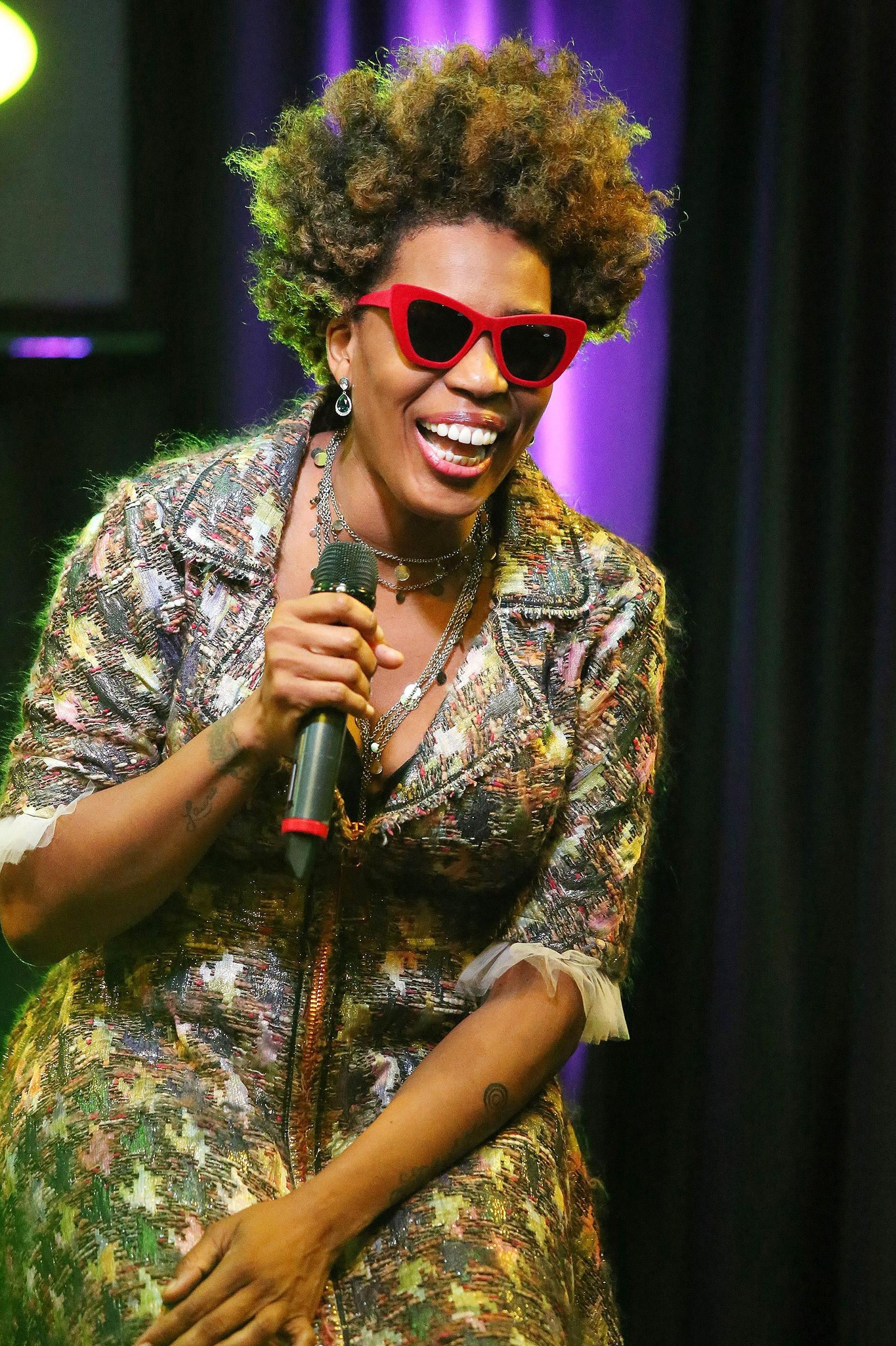 Happy Birthday to singer and actress Macy Gray (September 6, 1967). 
