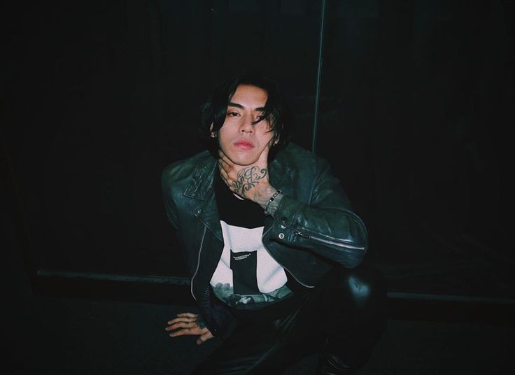 Darlink3ira's tweet photo. Happy birthday to this precious soul Thank you for all your hardwork and creativity & for encouraging dreamers and reminding us that its okay not to be okay. I wish you all the happiness success & good health on your 32nd trip around the ☀️
#HappyThirtyYu #DPRIAN
#1ShotForIAN https://t.co/Qy80hFdzrh