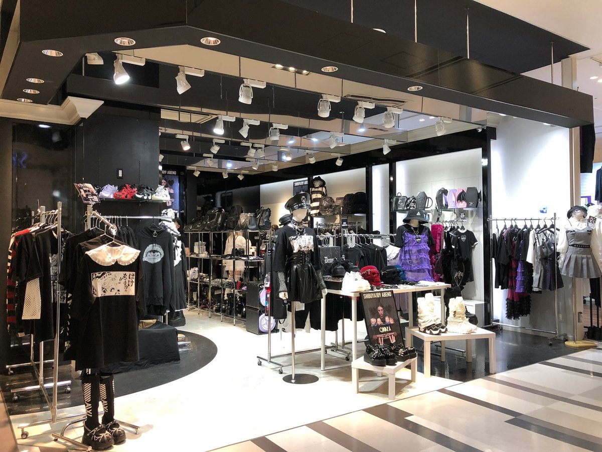 黒を中心としたブランドを集めたセレクトショップ【QOOZA（クーザ