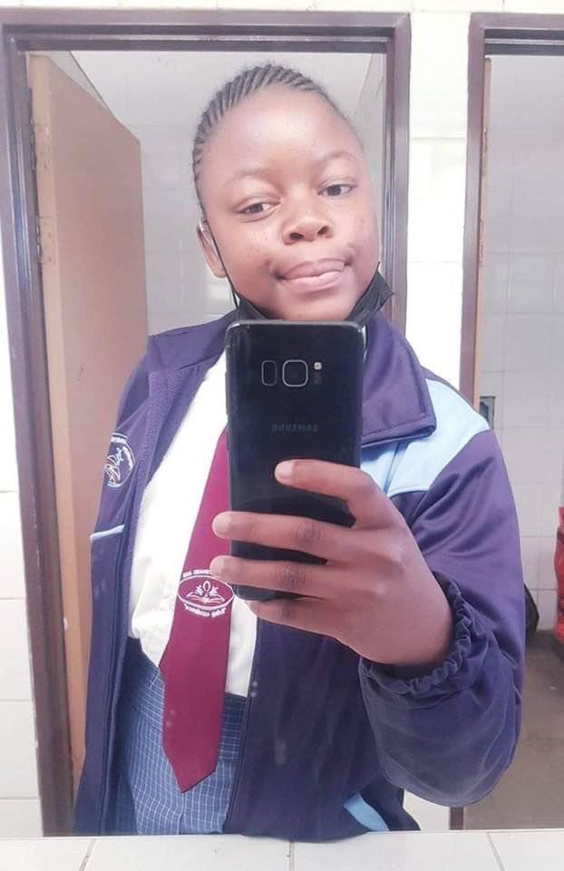 Please help find this girl. She managed to type this before the battery went off. If you see her please contact nearest police station.

Retweet For Awareness