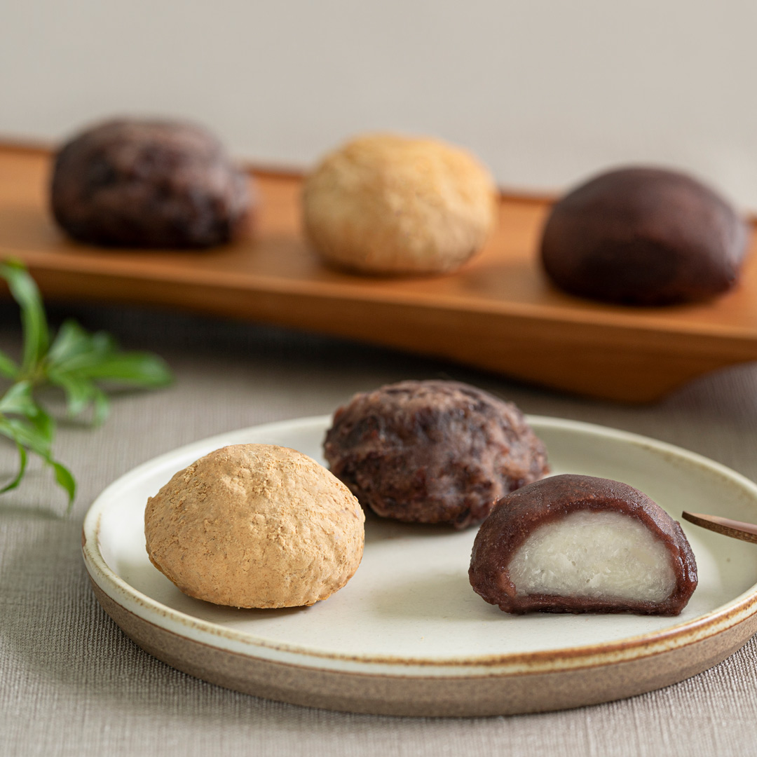 秋のお彼岸に 鼓月のおはぎ 予約受注を開始しているオンラインショップ限定60箱のおはぎですが 多くのお客様にご注文頂いておりま 22 09 06 神楽坂鼓月