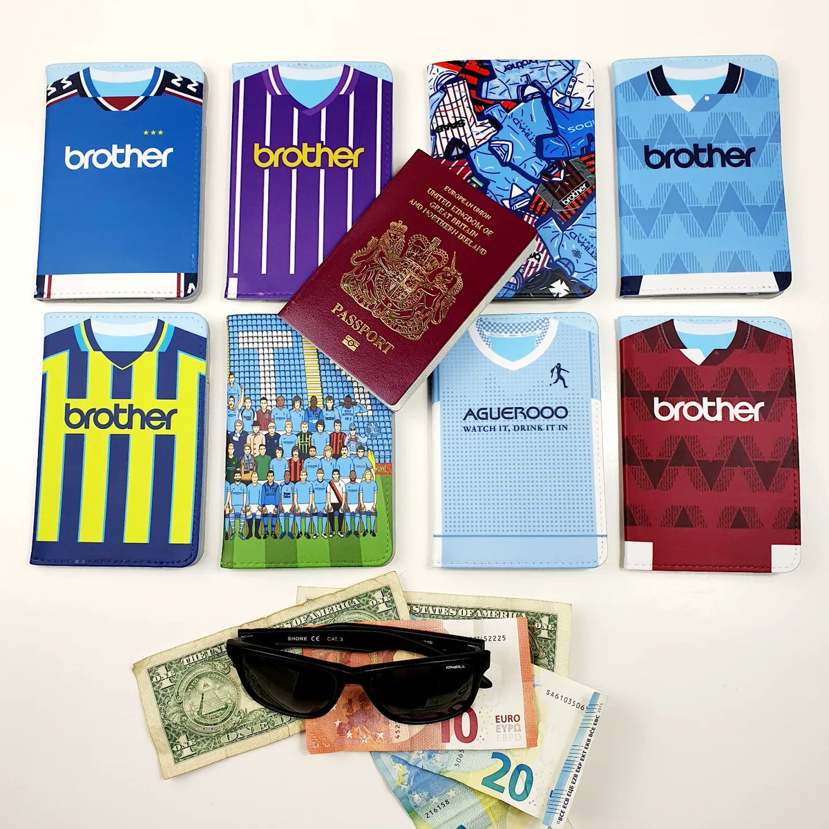 thegingerwig's tweet photo. Matchday competition 

Champions league away days are back so win one of our City passport holders - 8 designs to choose from 

Retweet to Enter

If City beat Sevilla tonight we’ll giveaway a passport holder to a follower who retweets 

Good luck and c'mon City https://t.co/jMn5joE9ZM