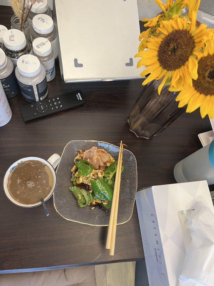 lunch with sunflower