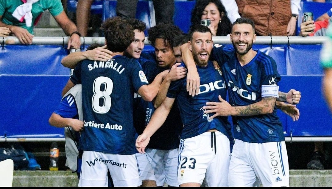 psergienrich's tweet photo. @RealOviedo 1-1 @LevanteUD 
Primer gol de Sergi Enrich con el equipo que sirve para lograr un valioso empate.
#vamosoviedo 
📸 @lanuevaespana https://t.co/TVjszZtwbR