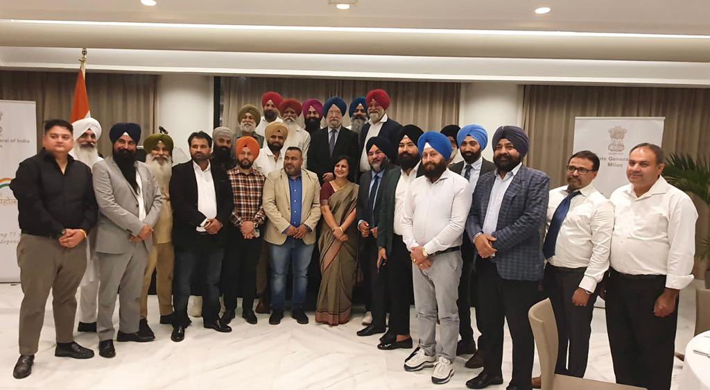 HardeepSPuri's tweet photo. You can take an Indian out of India, but you cannot take India 🇮🇳 out of an Indian!

An evening with the vibrant Indian diaspora &amp; members of various associations in Milan, Italy.
They have always done India proud with their hard work, sincerity &amp; conviction.

#Diaspora #Indian https://t.co/800m3bowvo