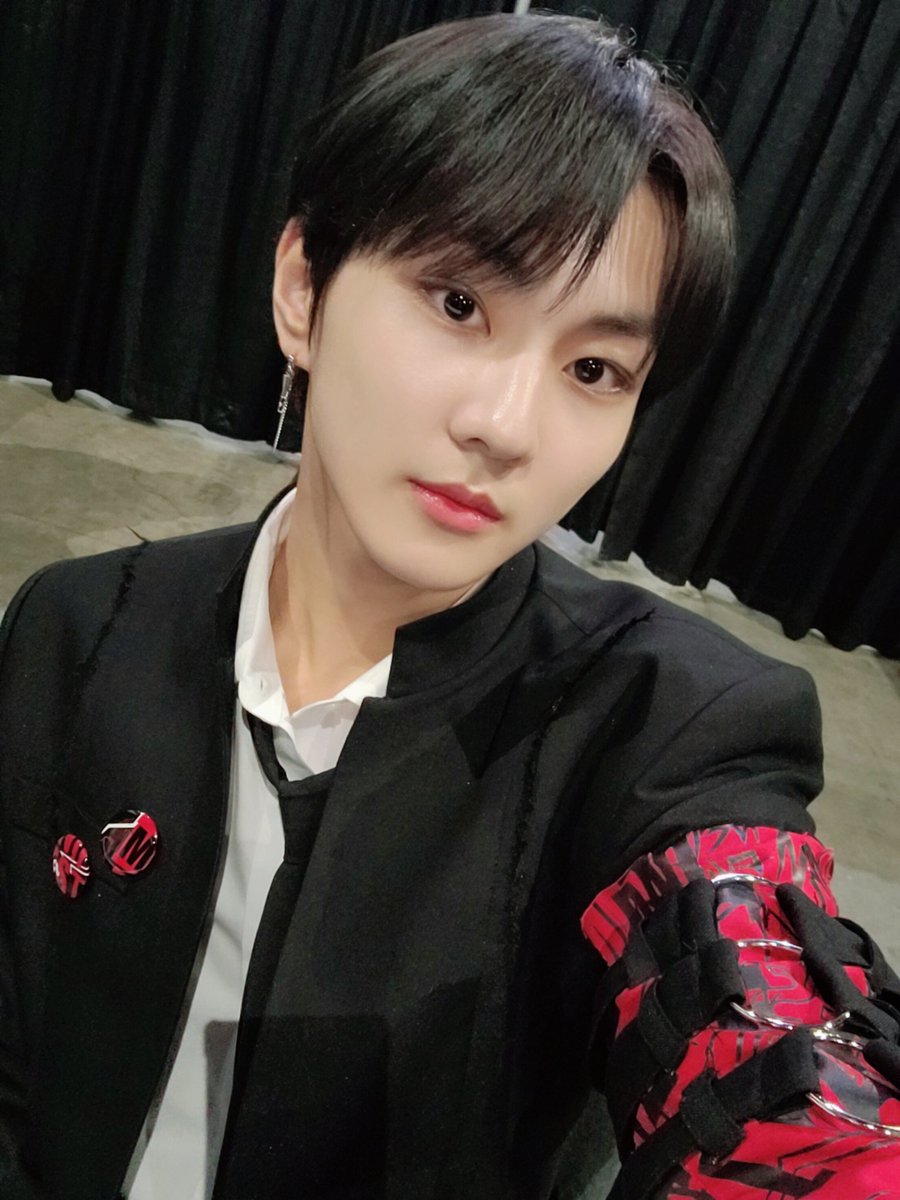 Nagmukha akong attorney