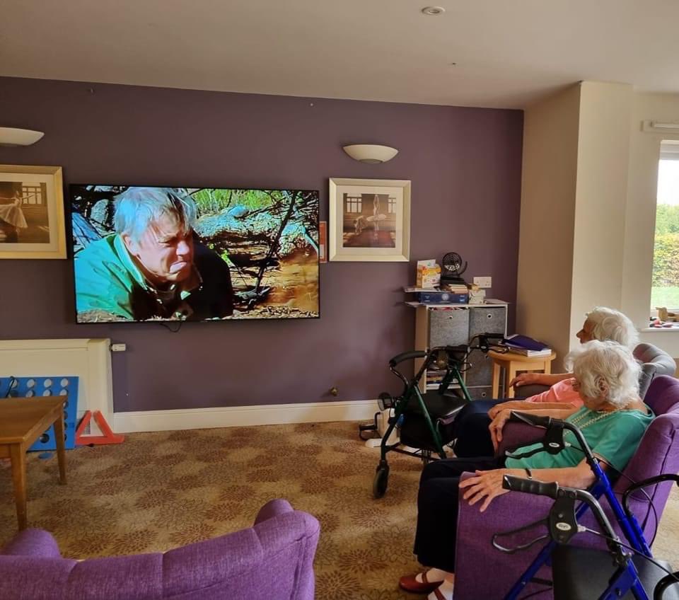 CanterburyAH's tweet photo. New television for our garden lounge 📺
Samsung
#homeimprovementprojects
#70inch
#aoletsgo https://t.co/TWOGtNPbzq