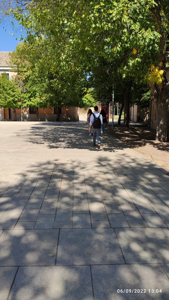 estylf2022's tweet photo. Caminante no hay camino, se hace camino al ir a la sala B.🤪 Comenzamos la sesión 6B. https://t.co/ySR8RQ6dTU