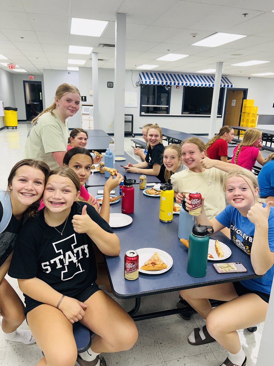 eagles volleyball tweet media