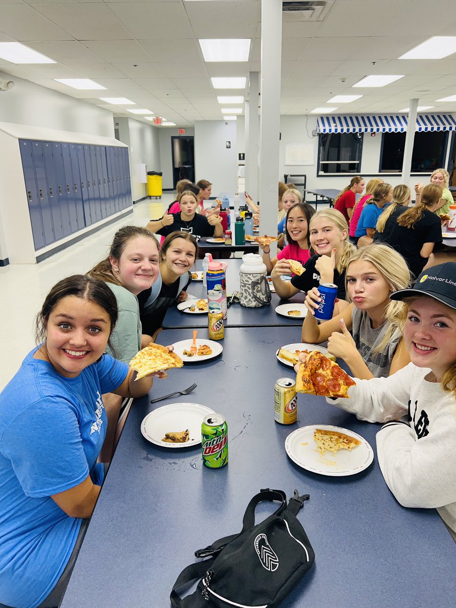 eagles volleyball tweet media