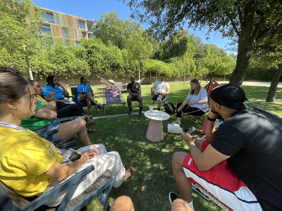 medy_ract's tweet photo. Talking investment theses and how to manage LPs with @nikitaandersso3 from @HummingbirdVC #IncludedVCLIVE https://t.co/5es4R3aXTl