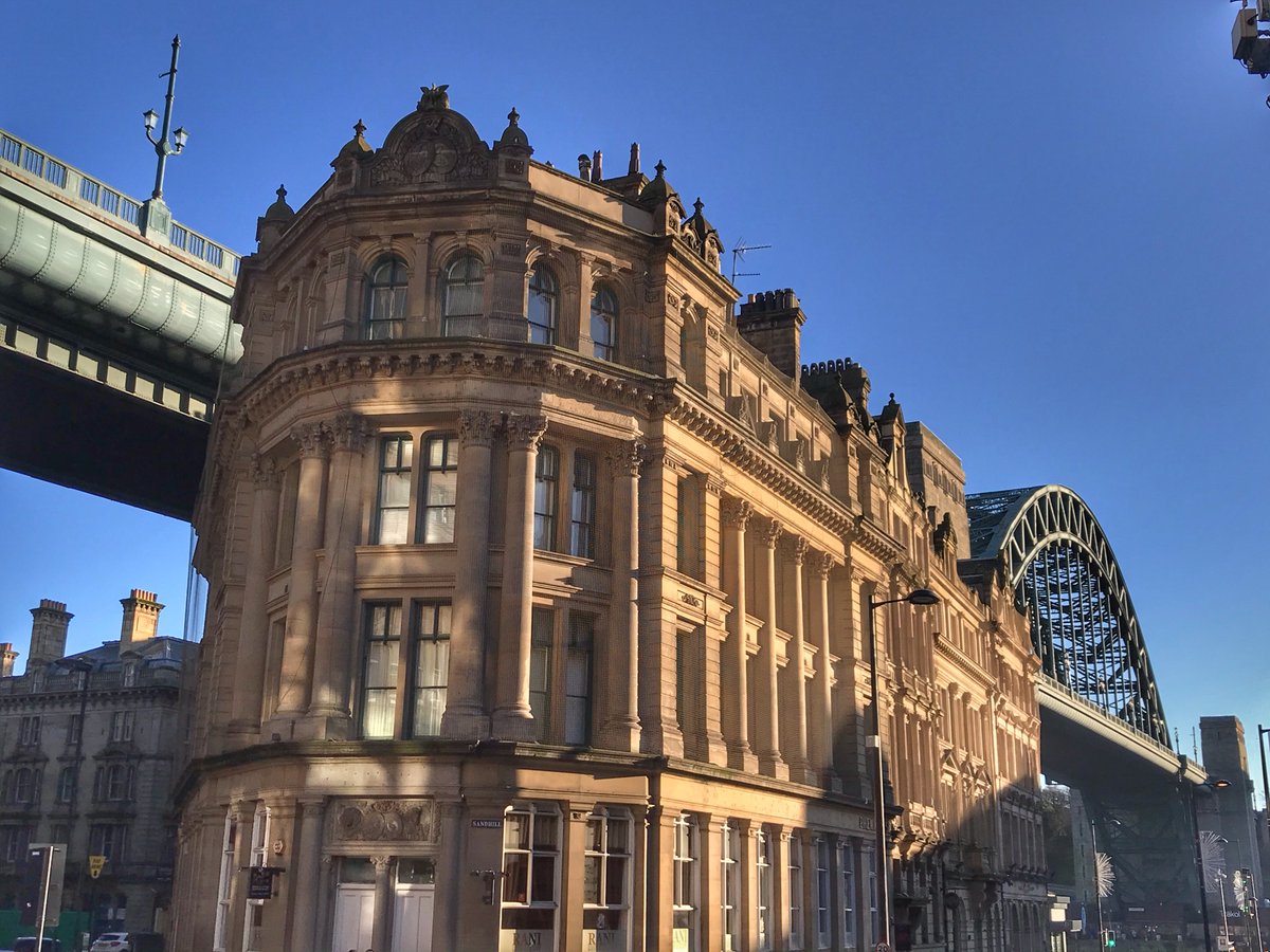 ChrisQuinnNCL's tweet photo. @Eurovision Bring it to Newcastle! It’s stunning! We’d open Europe with open warms, transport links are great, historic places to visit, places to eat are 👌🏻! 🎵 #Newcastle2023 #Eurovision2023
@NCLairport @gonortheast @StagecoachNE @arrivanortheast @LNER @northernassist https://t.co/Yin3OSdQnM