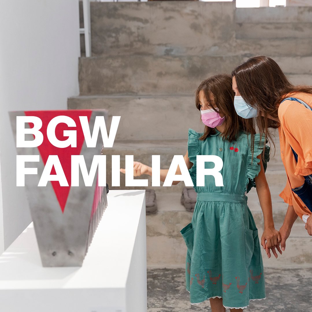 BCNGalleryWknd's tweet photo. ✨Torna #BGWFamiliar!
Durant el cap de setmana, la comissària Alexandra Laudo ens acompanya en un recorregut especialment dirigit a famílies amb nens i nenes.
 🗓17 i 18 de setembre a les 11H, visitem #projectesd, @zielinskyart i @galeriadomenech 
📩a bgw@artbarcelona.es https://t.co/1EarlBGDmT