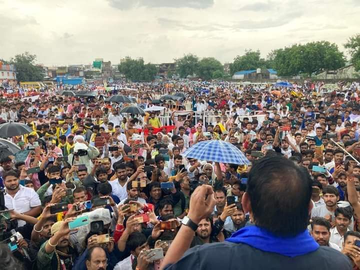 जात नहीं जमात बनो
इस प्रकार एक हो जाओ
#में_हूं_ओबीसी