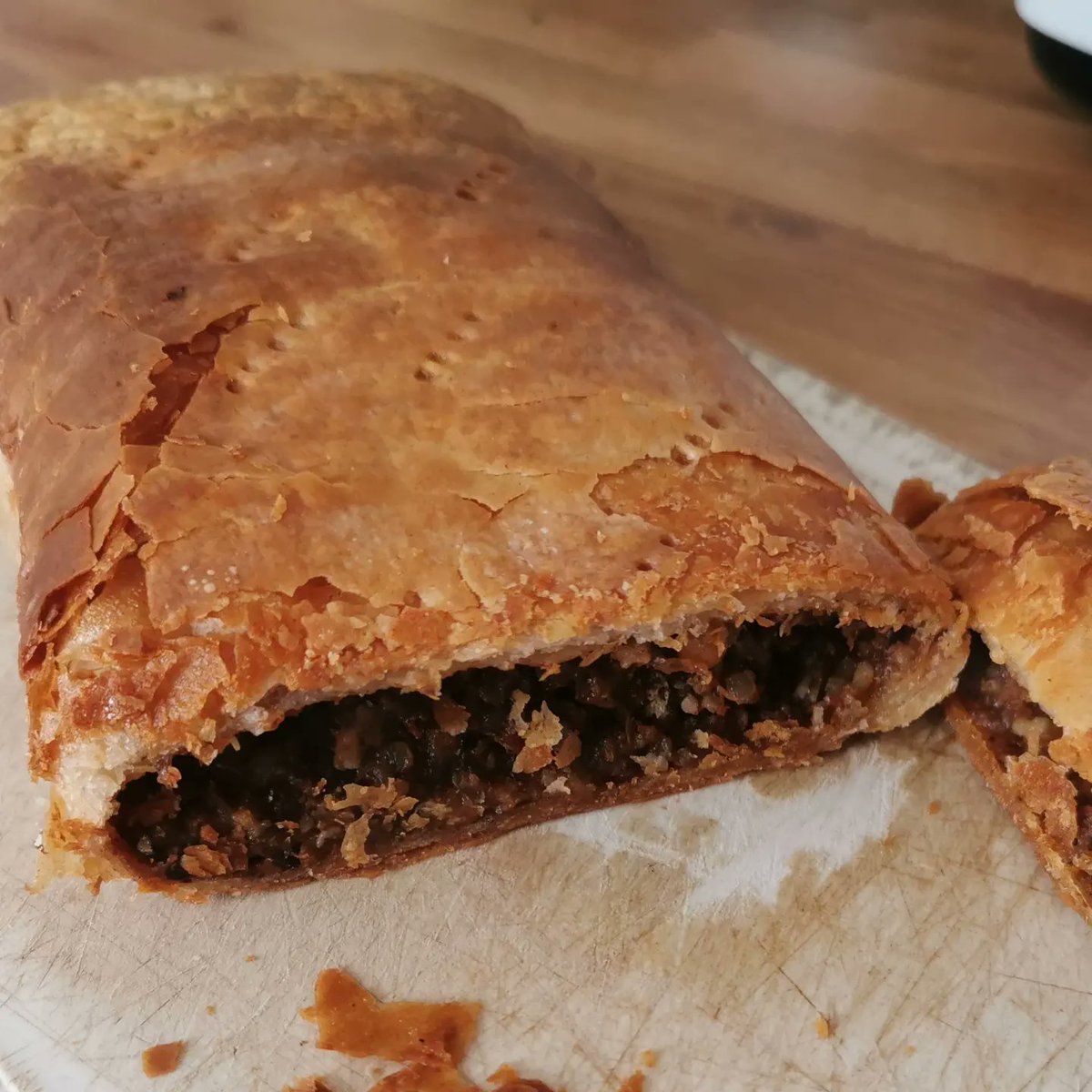Meljbradley's tweet photo. Can I get some appreciation for this beauty? It's filled with black bean, rice and quinoa burger mix and tasted divine.
#glutenfree #vegan #plantbased #nomeatchallenge #upyourgamechefs #nutritionisnotthathard #glutenfreevegan #goodfoodlover https://t.co/le1BhwTsvn