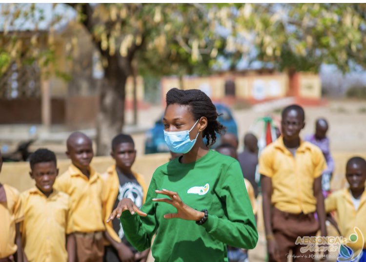 aensongahearts's tweet photo. Amazing motivational session with some pupils of Ayopia Primary school on the benefits of Education.
#Godfirst #A-ensongaHearts #Children #Goriko #Thejourneyremainsforward #humanitarian #AensongaHearts #Resilience #Change #smile #peace #love #Children #NGO #passion https://t.co/77wCidUiuV
