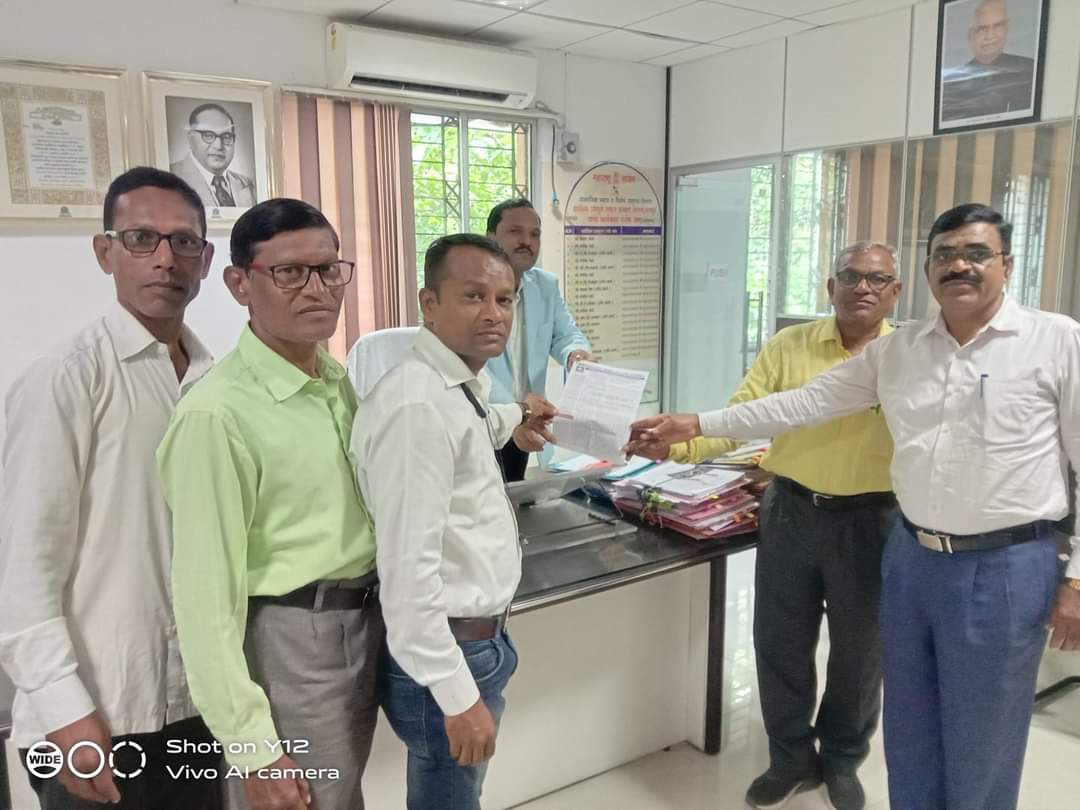 #RMBKS_PROTAN
आज दिनांक 06 सितंबर 2022 कों मा. शा व महिला गृहपाल इनके  RMBKS_PROTAN यूनियन की तरफ से प्रादेशिक समाज कल्याण आयुक्त नागपुर इनको निवेदन दिया गया। तुरंत प्रभाव से दोषी खिलाफ कार्यवाही अगर नही होती है तो महाराष्ट्र के 36 जिलों पर आंदोलन  किया जाएगा।
#Joun_RMBKS_PROTON