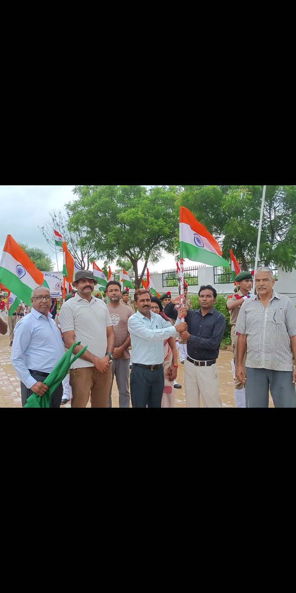 SinghLec's tweet photo. संगठन गढ़े चलो ,सुपंथ पर बढ़े चलो
#azadikaamritmahotsav2022 
@NCC__CADETS 
@NCCDteRajasthan 
@HQ_DG_NCC 
@RajGovOfficial 
@PMOIndia 
#AzadiKaAmritMahotsav https://t.co/VwkRxiOOTd