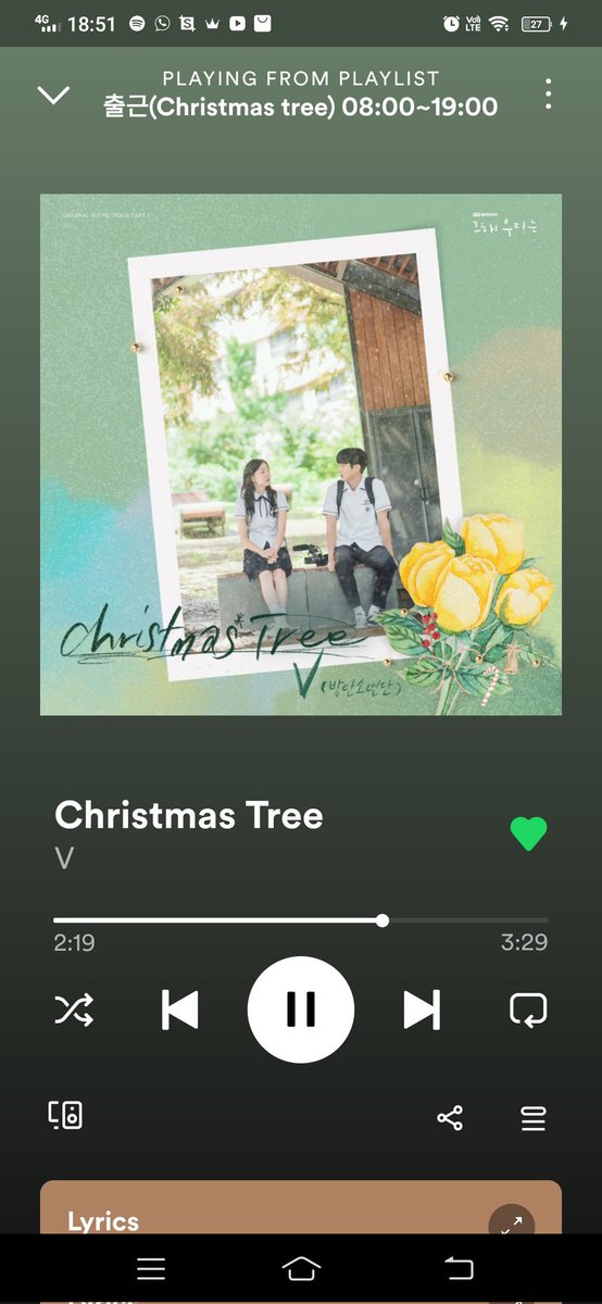 cfsuee's tweet photo. @stream4taekook @VYdeer9590 Listen to #V_ChristmasTree 
#ChristmasTree by #V 
@BTS_twt #KIMTAEHYUNG #BTSV https://t.co/ckFKshcZyc