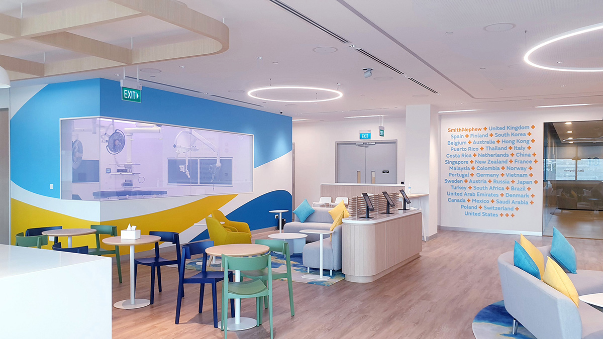 harkessord's tweet photo. The finished environment for @SmithNephewPLC in Singapore

It’s great to see how our modular environmental branding system has combined with the interior scheme to create a complete 360deg brand experience - Physical, digital and emotional

@harkessord 
https://t.co/BtdUXp7lgE https://t.co/ZXTxwv7xtb