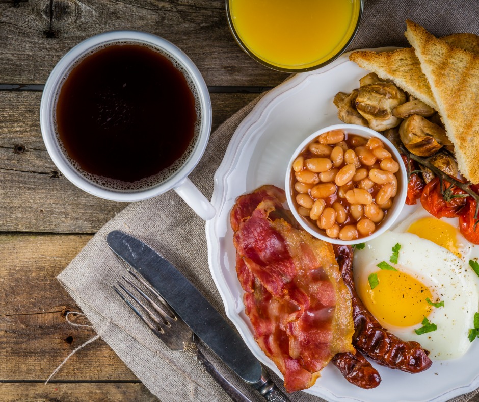 TheBBDirectory's tweet photo. The Three Lions boasts 3 king rooms with a terrace &amp; hot tub, the perfect place to relax after enjoying a meal in the restaurant. 
https://t.co/lS4Gp5X2QR 
#Accommodation #Restaurant #FoodandDrink #Family #HotTub #NewForest #Walking #Cycling #Stuckton #Fordingbridge #Hampshire https://t.co/6kzRP4Holq