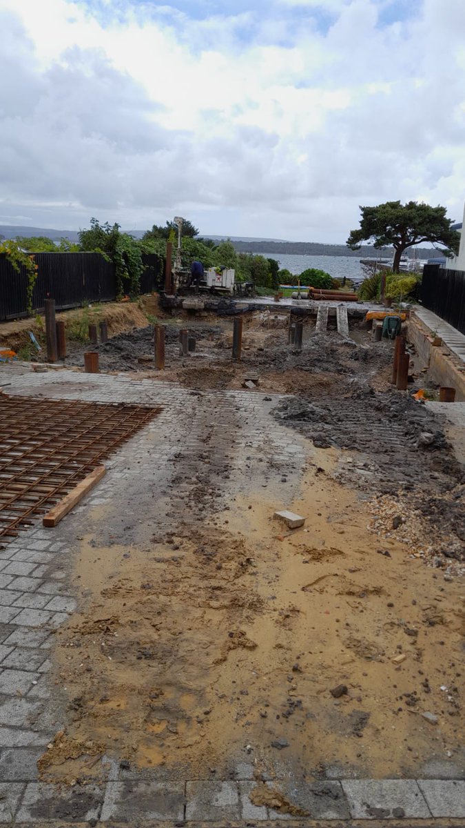 TricourtPiling's tweet photo. Working on a site with a great view! Getting started on piling works at Lilliput.

#piling #foundations #tricourtpiling #newbuild #lilliput #poole #dorset #groundworks https://t.co/Jz1O0l6HXM