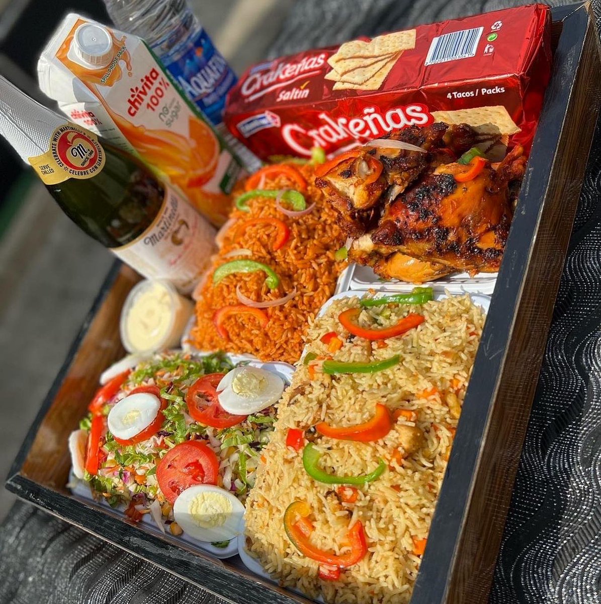 _deesdishes's tweet photo. Food tray was off to Wuse for a baby’s girl birthday from boo

We deliver yummy food tray food in Abuja 🥰🥰

Abuja #AbujaTwitterCommunity https://t.co/jEBEg8jfIf