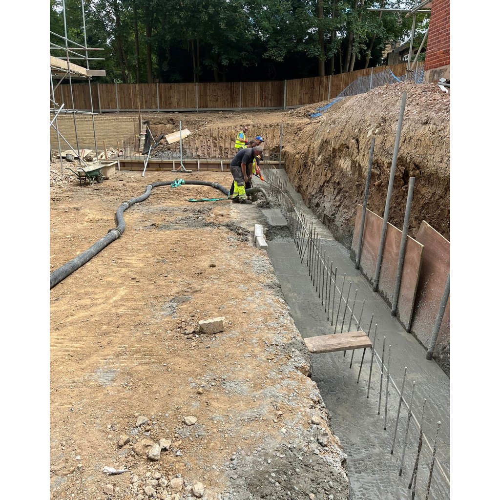 mstrmixconcrete's tweet photo. πΈ Footings and retaining wall pumped in Potters Bar
#MastersOfTheMix #onthetools #construction #building #structure #concretepumping #concrete #constructionlondon #workbootson #tradetalk #London #concretelinepump https://t.co/ipAwVwUsb1