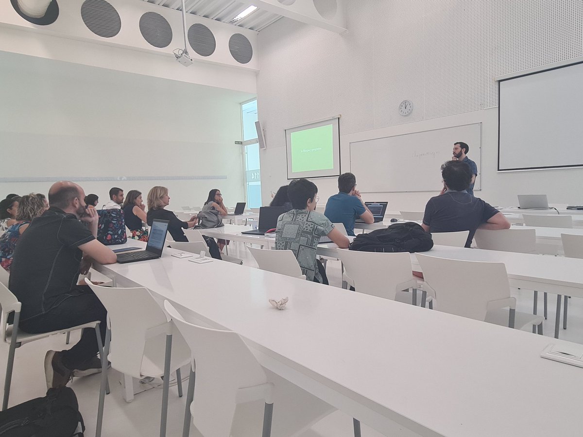 biobeica's tweet photo. Docentes en la rampa de salida!
Grado #Bioinformatica @_usj_ https://t.co/ElZLWvyTEd