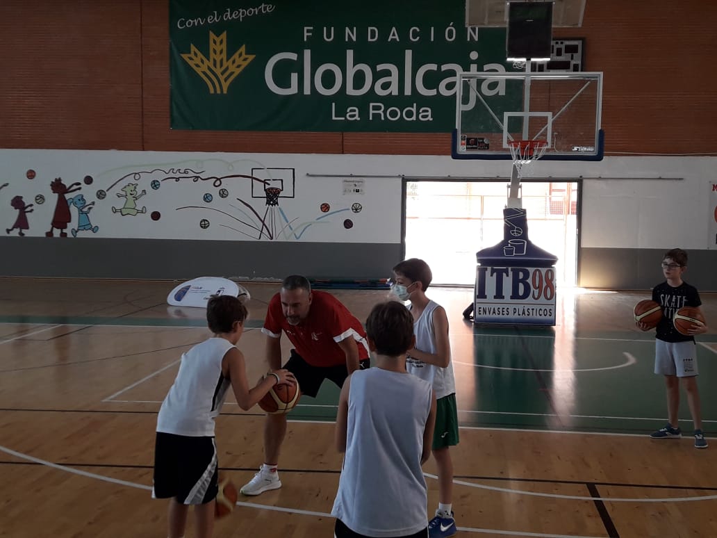 FORMACIÓN📚| Campo de Criptana acogerá el 1 y 2 de Octubre el III Seminario Int. Minibasket "Fernando Díaz Ropero". Plantel de máximo nivel👇👇
✍️David Cárdenas
✍️Mauro Sánchez
✍️Toni Carrillo
✍️Jota Cuspinera
✍️Ángel G. Jareño
✍️Maribel Piñar
✍️Andrea Ramos
‼️+INFO en Breve‼️