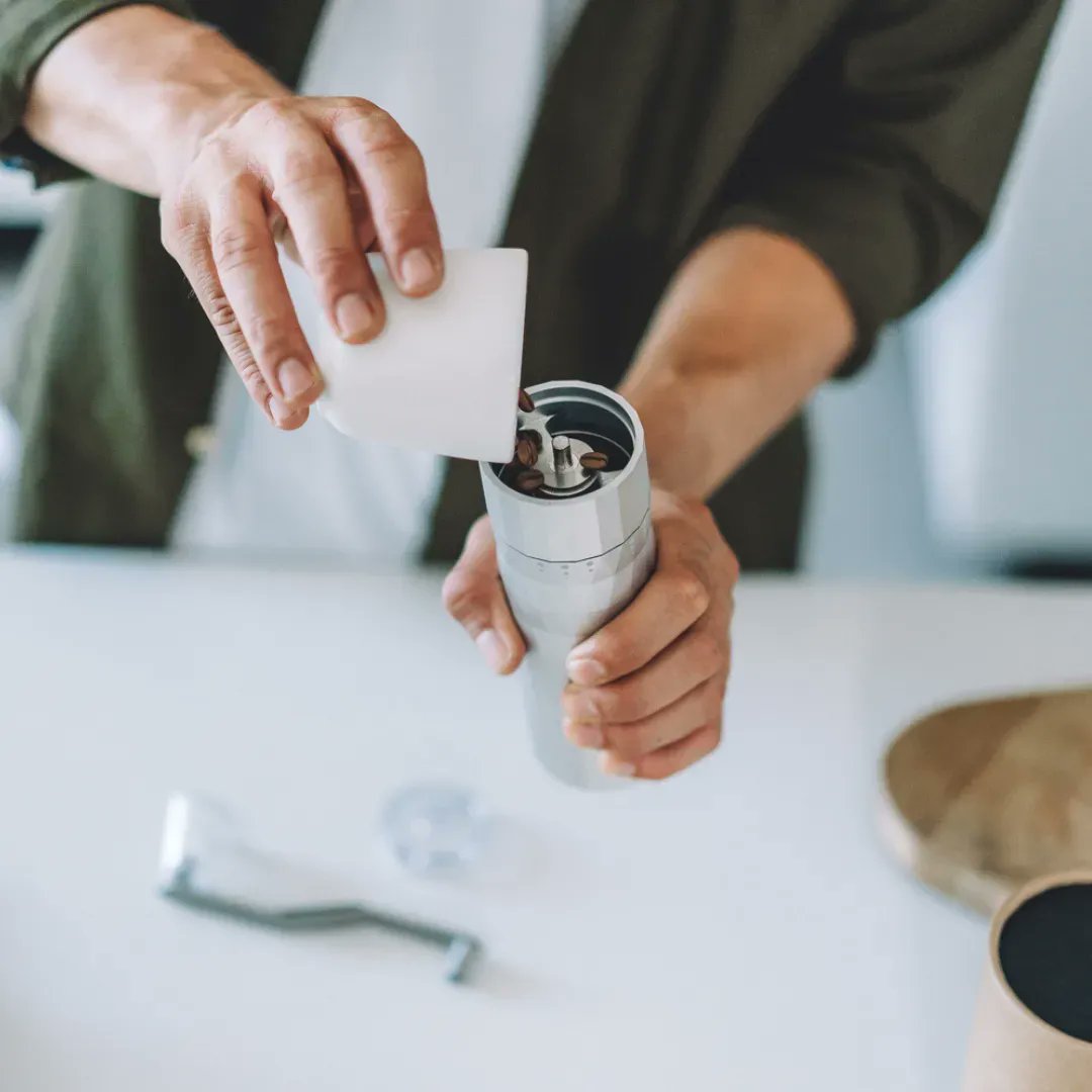 CoffeeHit's tweet photo. For your #grinding needs, the #Brewista X Series #HandGrinder allows smooth and effortless grinding.
With an array of coarseness settings and independent steel burrs, you're sure to have your grinding down to a T!
Shop yours here > https://t.co/M9PNtMBhEG https://t.co/ylAw4OAJh3