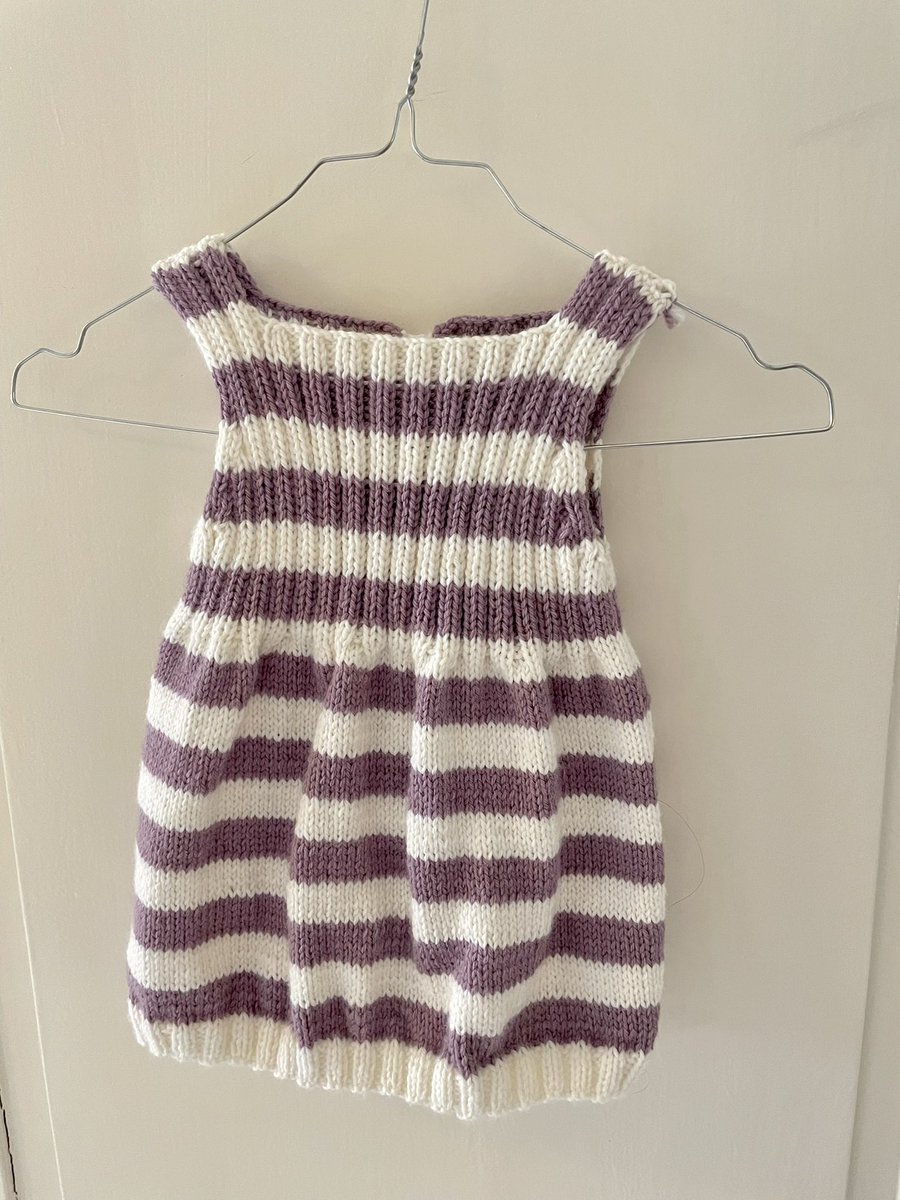 FFBenedetti's tweet photo. Finished the Knitted Dress by Katia - for my niece 🥹 it is so cute #knitting #menknitting https://t.co/X6gJDmRWRD