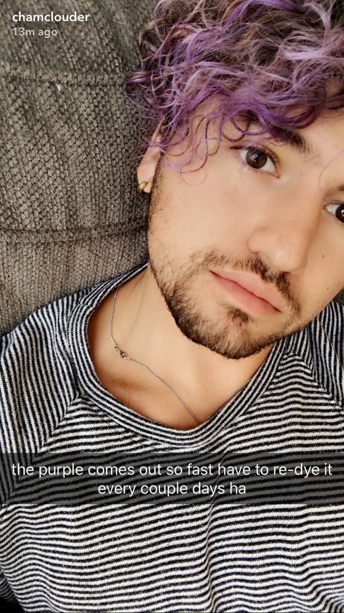 rosepinjc's tweet photo. i know the last one isn’t snap, @jccaylen but it was too funny to not tweet at you too🤣😭like why’s that in my camera roll from forever ago https://t.co/VnK30fdzBN