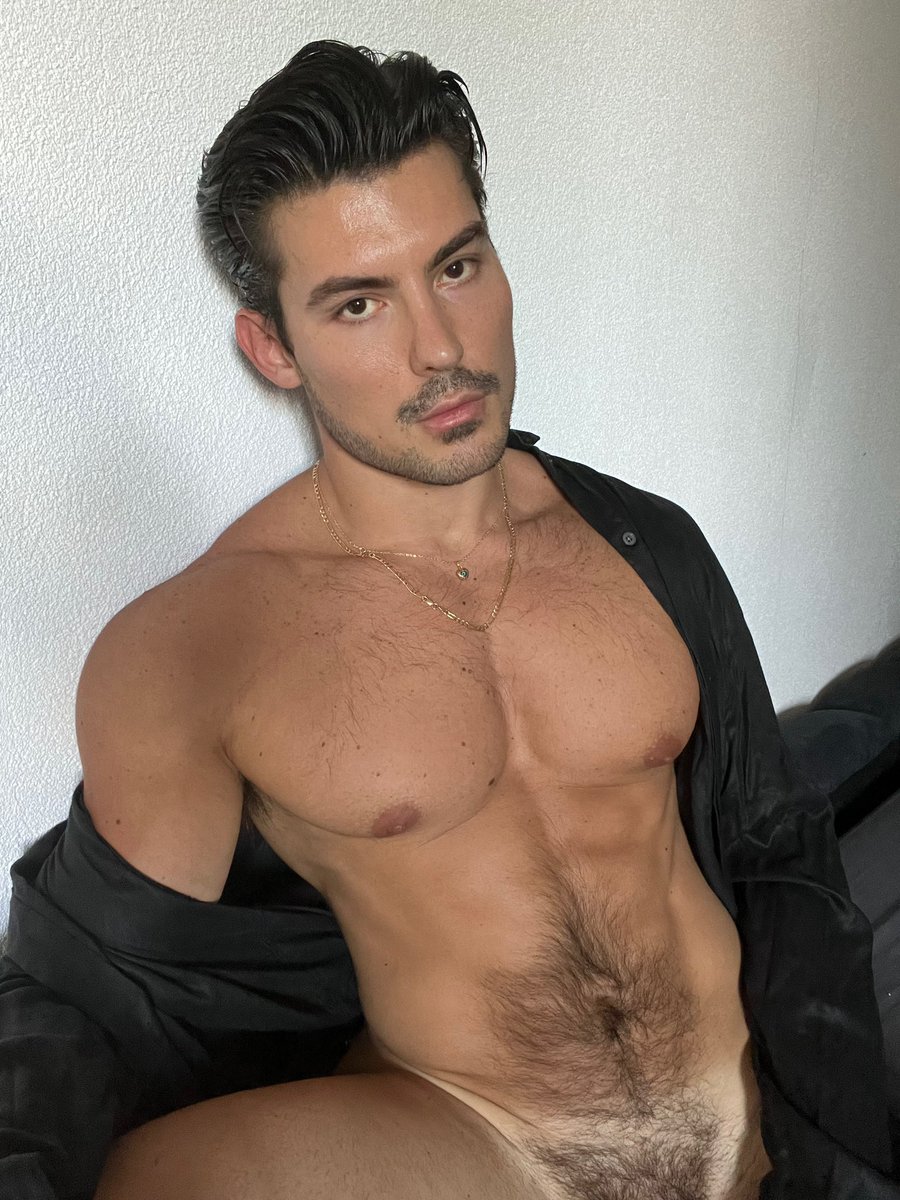 I like sending u pictures after my intense workout’s at the gym