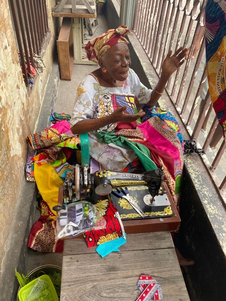 ADMNpress's tweet photo. In #Congo and during #Covid_19 lockdown, the survival needs of market sellers forced them to become #resilient. They fought back by exploring options of products which became mandatory for the new lifestyle during the #pandemic.

Read the full article here https://t.co/Q7hSu2kuXG https://t.co/V57kacHRXH