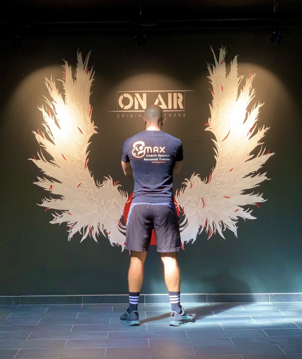 MaxCoachsportif's tweet photo. Matte le nouveau tee-shirt pour la rentrée ! Tellement motivé que je me sens pousser des ailes !!! 💪🏻💪🏻
#maxcoachsportif #coachsportif #coach #coaching #training #workoutmotivation #goals #fitnessmotivation #prisedemasse #semuscler #pertedepoids #musculation #musculationfrance https://t.co/zmo5BaM2ge