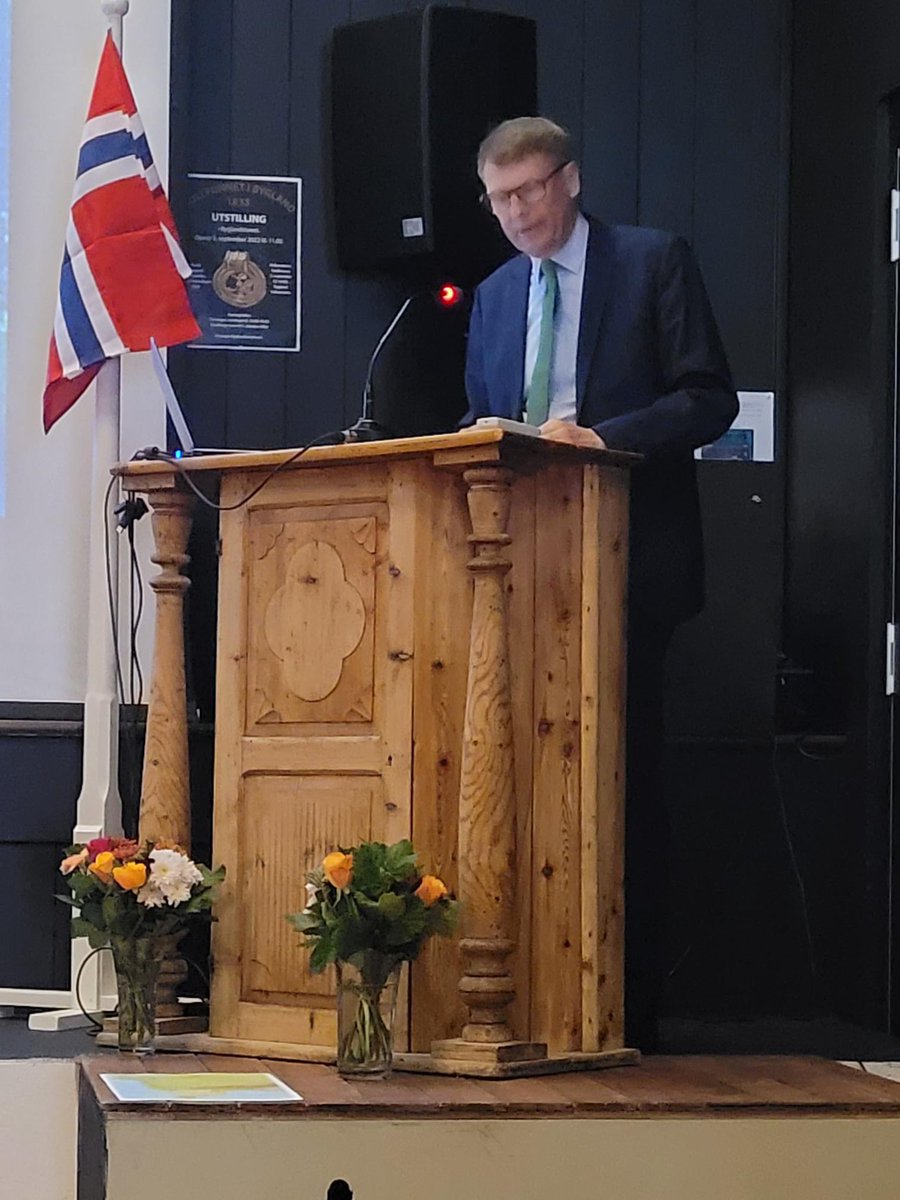 IrlEmbOslo's tweet photo. A pleasure to represent Ireland’s @coe Presidency ☘️ at the European Cultural Heritage Conference and Exhibition at Bygland, #Setesdal. A wonderful and very well attended European🇪🇺 event to mark @JEP_EHD in Norway 🇳🇴. https://t.co/8R6vvop3Qd