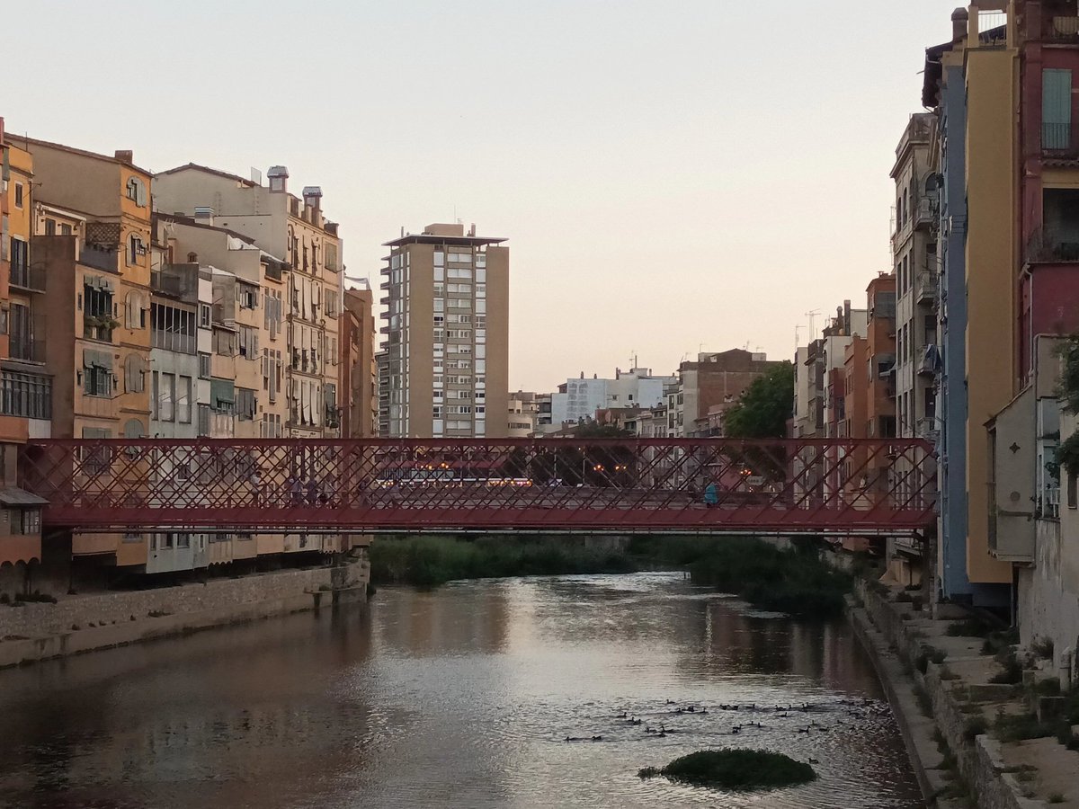 Puente de Eiffel en Girona.