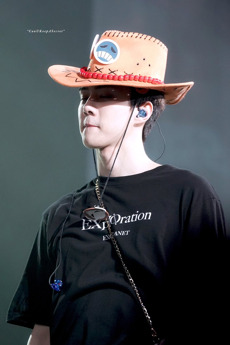 sehunpicture tweet picture